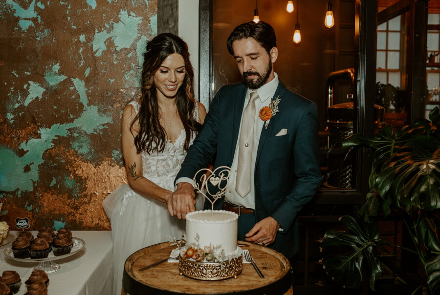 Tinker House Events Wedding Cake Cutting Indianapolis